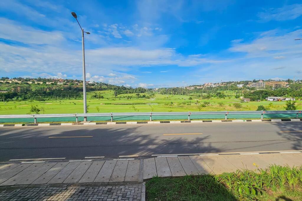 Complete 4-Bedroom House Facing Kigali Golf Course Eksteriør bilde